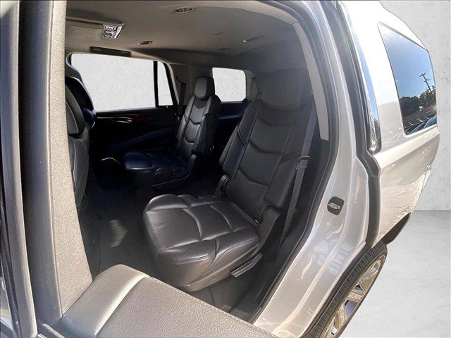 Used 2020 Cadillac Escalade Premium Luxury RWD image 28