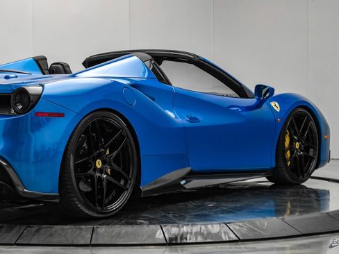 Used 2017 Ferrari 488 Spider RWD image 26