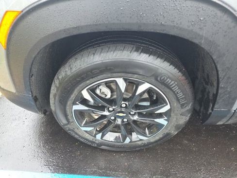 Used 2023 Chevrolet TrailBlazer LT w/ Convenience Package image 9