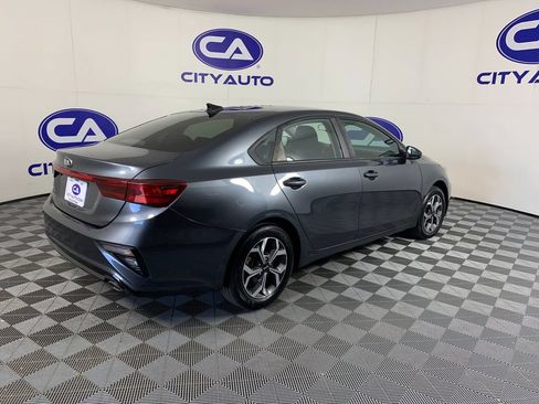 Used 2020 Kia Forte LXS FWD image 3