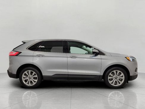 Used 2024 Ford Edge Titanium image 11