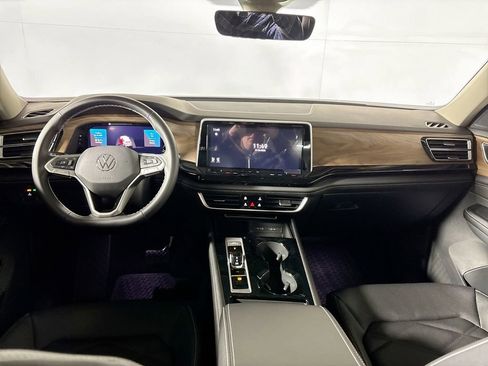 New 2026 Volkswagen Atlas SE image 12