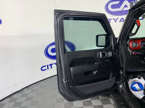 Used 2022 Jeep Wrangler Unlimited Rubicon w/ Safety Group AWD/4WD image 13