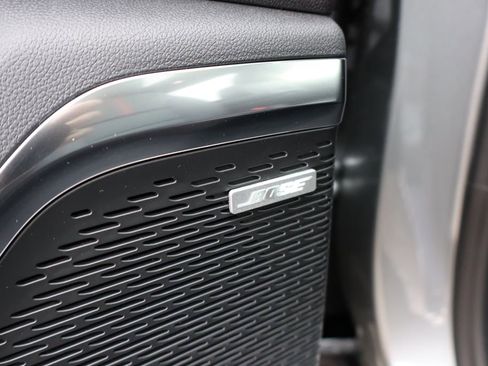 New 2026 Chevrolet Traverse RS image 12