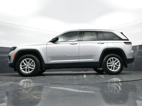 New 2026 Jeep Grand Cherokee Laredo X AWD/4WD image 43