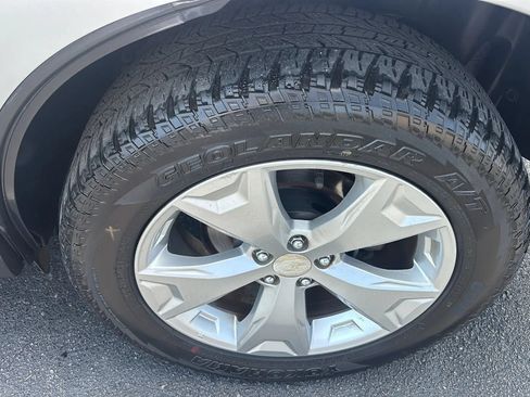 Used 2014 Subaru Forester 2.5i Limited w/ Popular Package #2 AWD/4WD image 34
