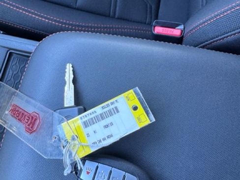 Used 2023 Nissan Frontier PRO-4X w/ Pro Convenience Package image 17