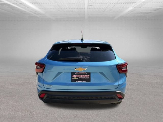 New 2026 Chevrolet Trax LS w/ LS Convenience Package FWD image 26