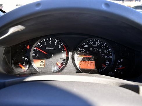 Used 2017 Nissan Frontier SV w/ SV Value Truck Package image 38