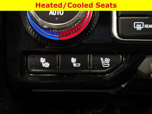 Used 2023 GMC Yukon Denali AWD/4WD image 29
