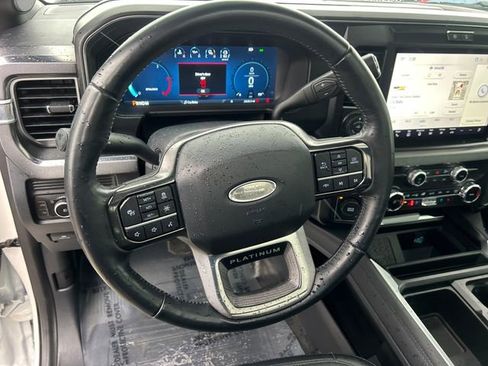 Used 2025 Ford F450 Platinum w/ FX4 Off-Road Package image 12