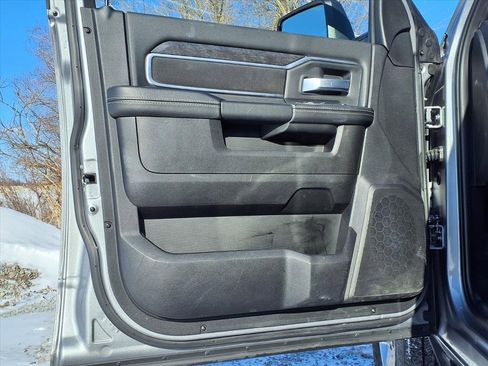 Used 2024 RAM 2500 Big Horn w/ Bed Utility Group image 23