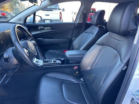 Certified 2024 Kia Sportage EX image 19