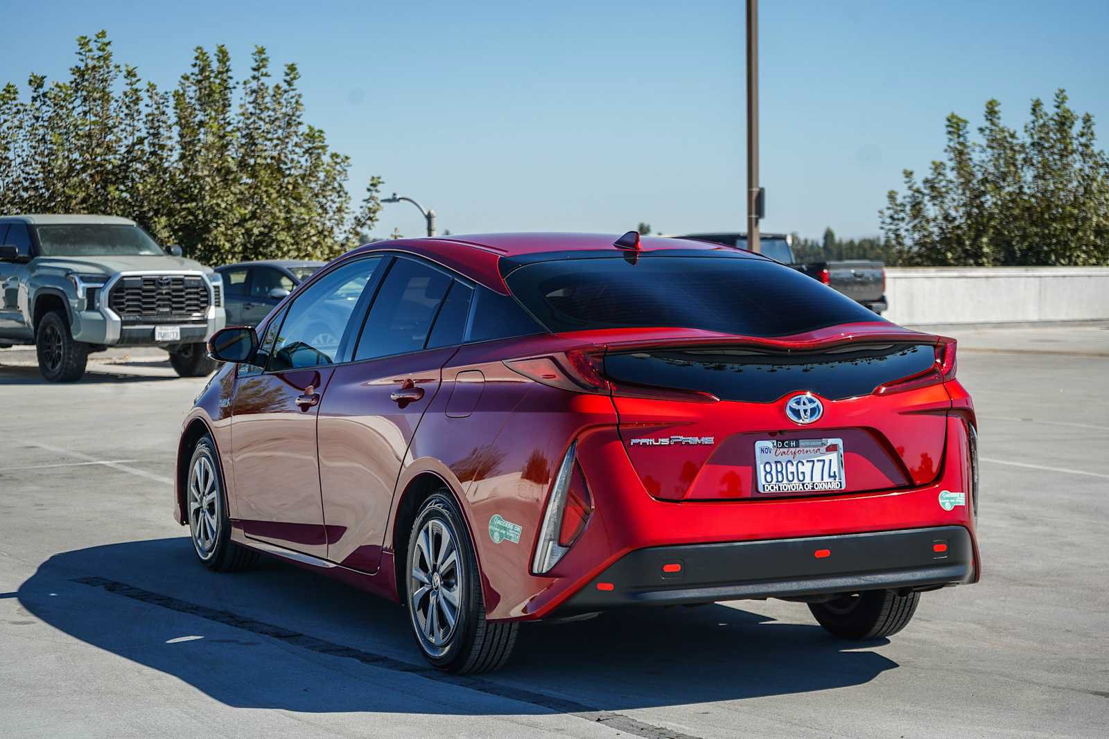 Used 2017 Toyota Prius Prime Plus w/ Carpet Mat Package FWD image 7