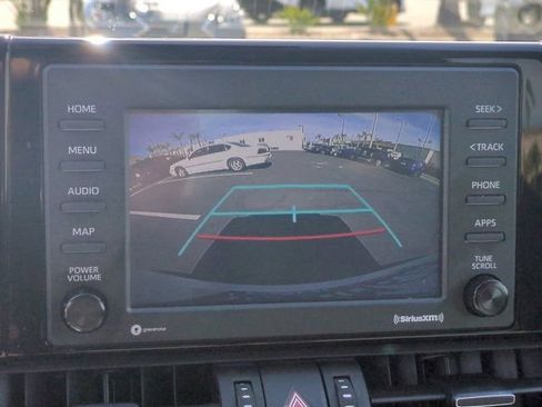 Used 2021 Toyota RAV4 XLE Premium image 23