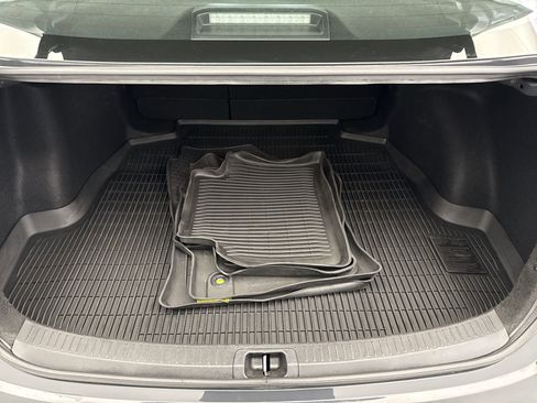 Used 2024 Toyota Corolla LE image 20