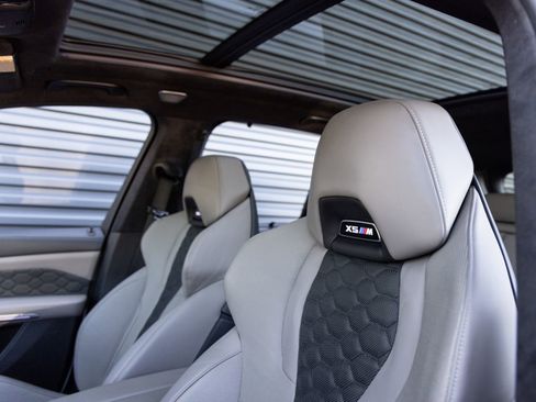 Used 2021 BMW X5 M w/ Executive Package AWD/4WD image 22