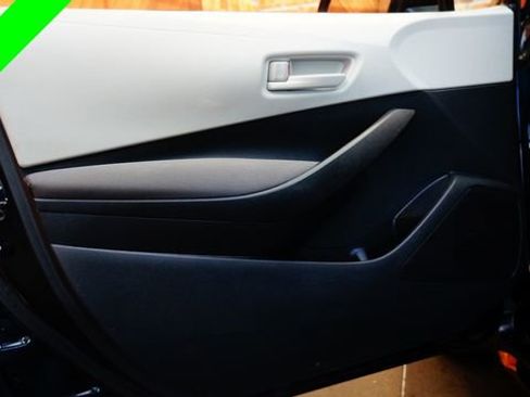 Used 2023 Toyota Corolla LE FWD image 28