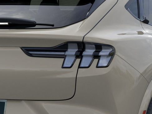 New 2026 Ford Mustang Mach-E GT image 21