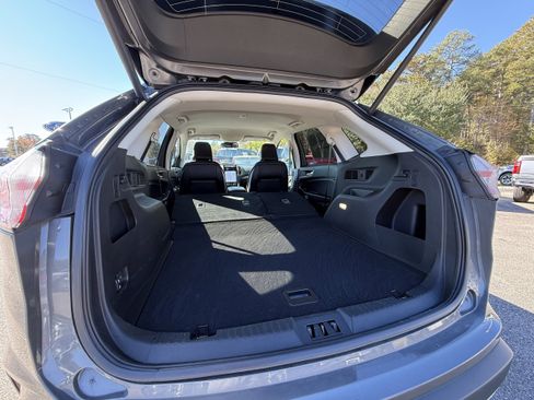 Certified 2024 Ford Edge SEL w/ Convenience Package image 26