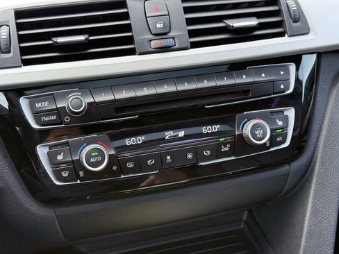 Used 2017 BMW 320i Sedan image 22