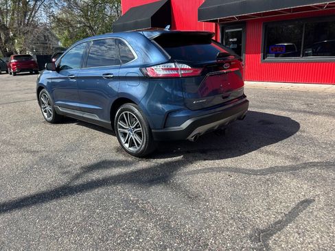 Used 2019 Ford Edge Titanium w/ Cold Weather Package AWD/4WD image 16