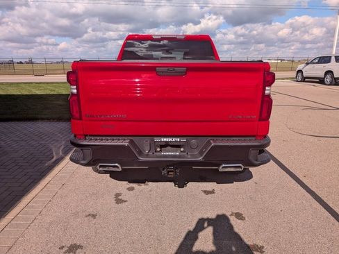 Used 2019 Chevrolet Silverado 1500 Custom Trail Boss w/ Custom Convenience Package image 9