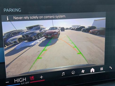 Used 2025 BMW X5 xDrive50e w/ Climate Comfort Package image 12