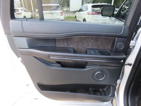 Used 2018 Ford Expedition Max Limited w/ Equipment Group 302A RWD image 18