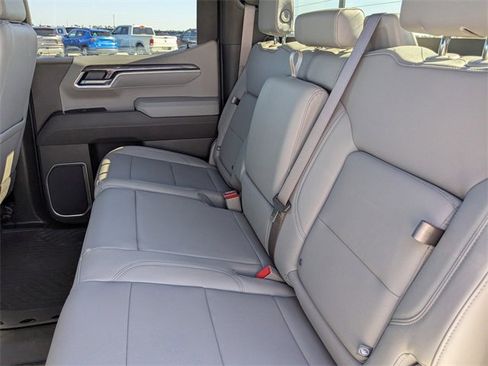 Used 2025 Chevrolet Silverado 1500 LTZ image 13