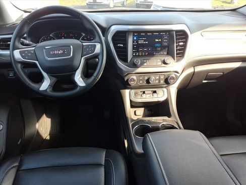 Used 2023 GMC Acadia SLT image 9