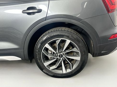 Used 2023 Audi Q5 2.0T Premium w/ Convenience Package AWD/4WD image 11