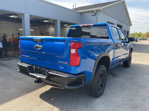 Used 2023 Chevrolet Silverado 1500 ZR2 w/ Technology Package image 3