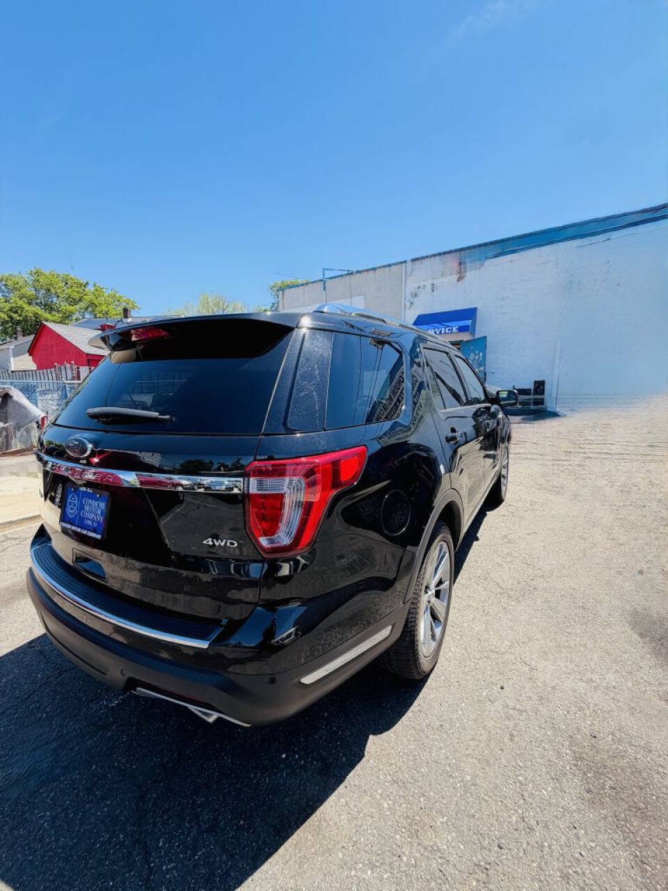 Used 2018 Ford Explorer Limited AWD/4WD image 8