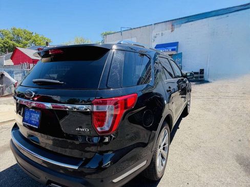 Used 2018 Ford Explorer Limited AWD/4WD image 8
