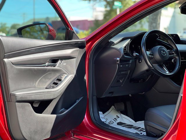 Used 2019 MAZDA MAZDA3 Hatchback w/ Preferred Package FWD image 9