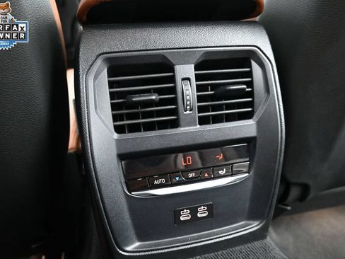 Used 2024 BMW M3 w/ M Carbon Exterior Package RWD image 31