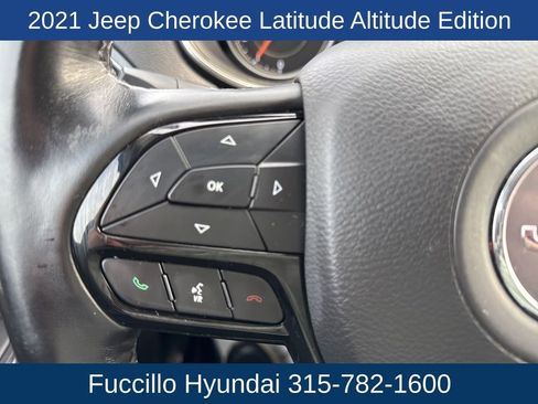 Used 2021 Jeep Cherokee Latitude Plus image 18