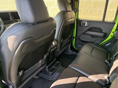 New 2025 Jeep Wrangler Unlimited Rubicon image 23
