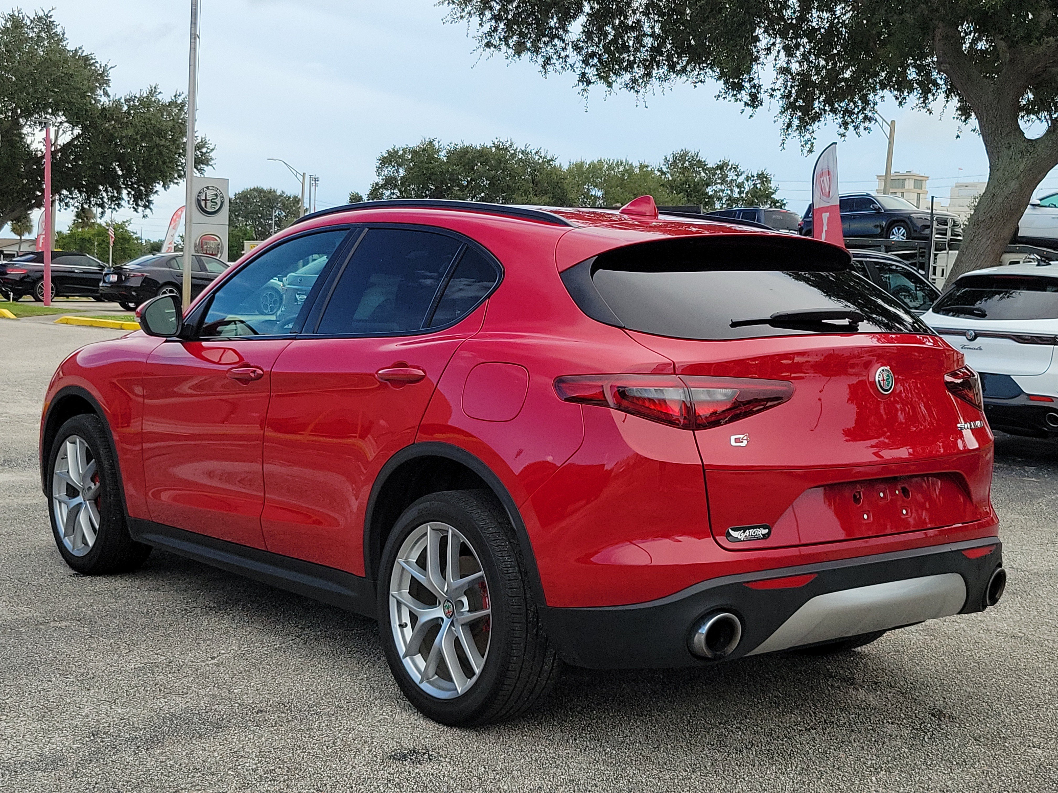 Used 2018 Alfa Romeo Stelvio Ti Sport AWD/4WD image 3