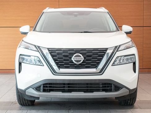 Used 2021 Nissan Rogue SV AWD/4WD image 2
