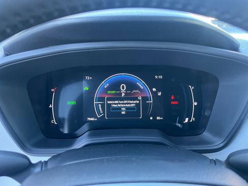 Used 2025 Toyota Corolla SE image 10