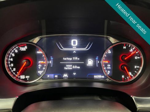 Used 2022 Chevrolet Traverse High Country image 11