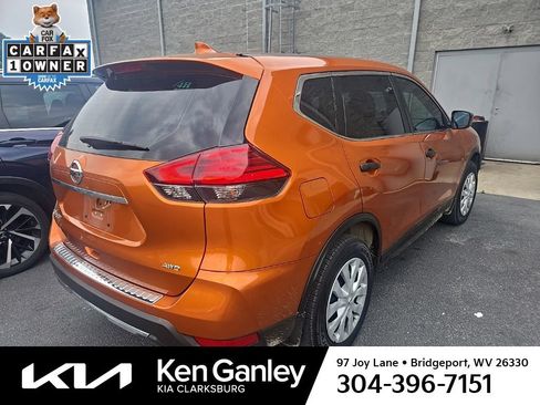 Used 2017 Nissan Rogue S AWD/4WD image 3