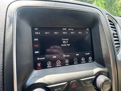 Used 2020 Dodge Durango SXT RWD image 19