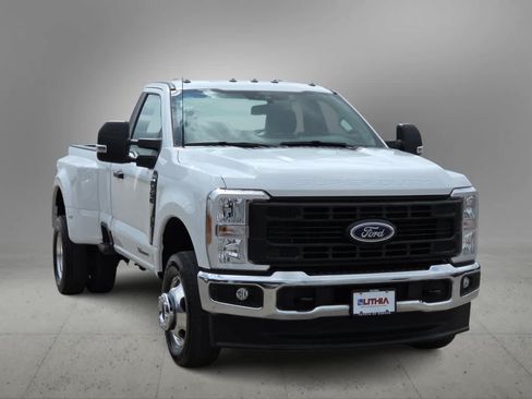 Used 2025 Ford F350 XL w/ FX4 Off-Road Package AWD/4WD image 3