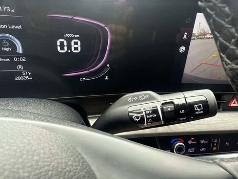 Used 2024 Kia Sportage X-Line w/ X-Line Premium Package image 32