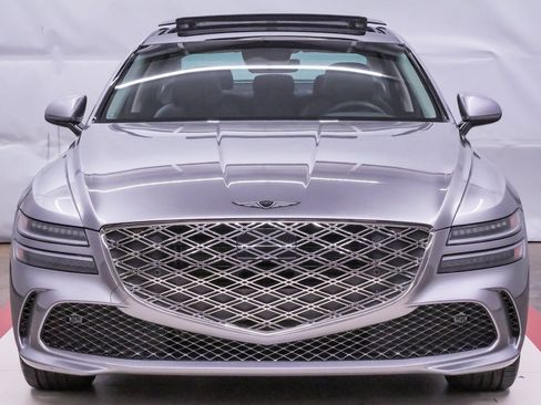 Certified 2025 Genesis G80 2.5T Advanced image 4