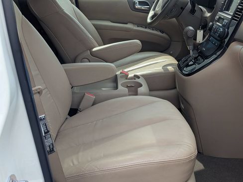 Used 2011 Kia Sedona EX w/ Luxury Pkg FWD image 26