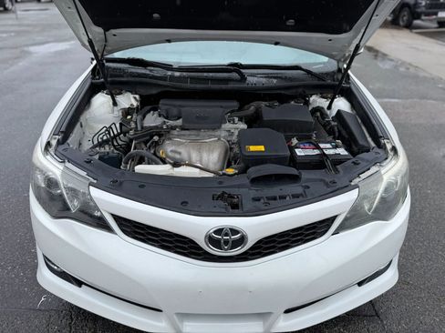 Used 2014 Toyota Camry SE image 15